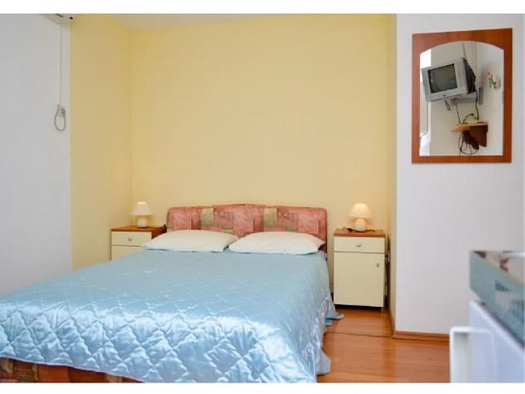 Apartments Srhoj Stari Grad  Exterior photo