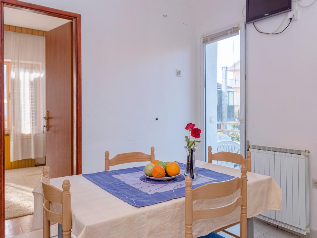 Apartments Srhoj Stari Grad  Exterior photo