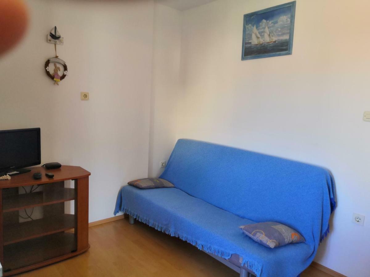 Apartments Srhoj Stari Grad  Exterior photo